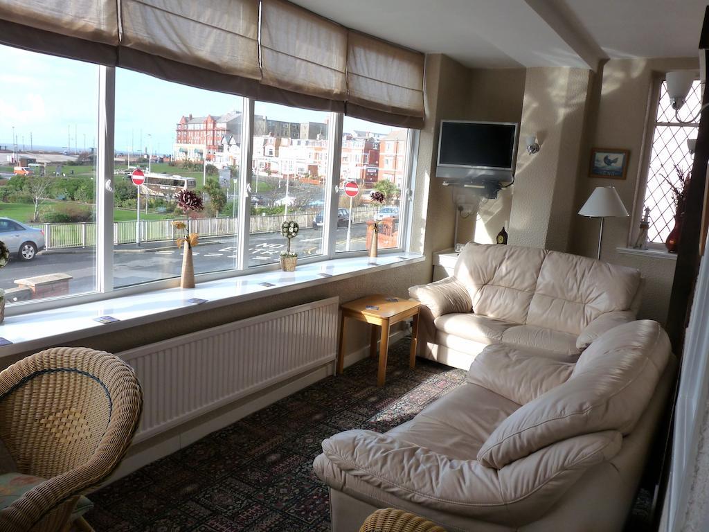 Moorings Hotel Blackpool Bagian luar foto