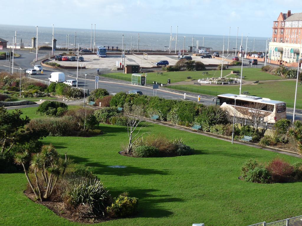 Moorings Hotel Blackpool Bagian luar foto