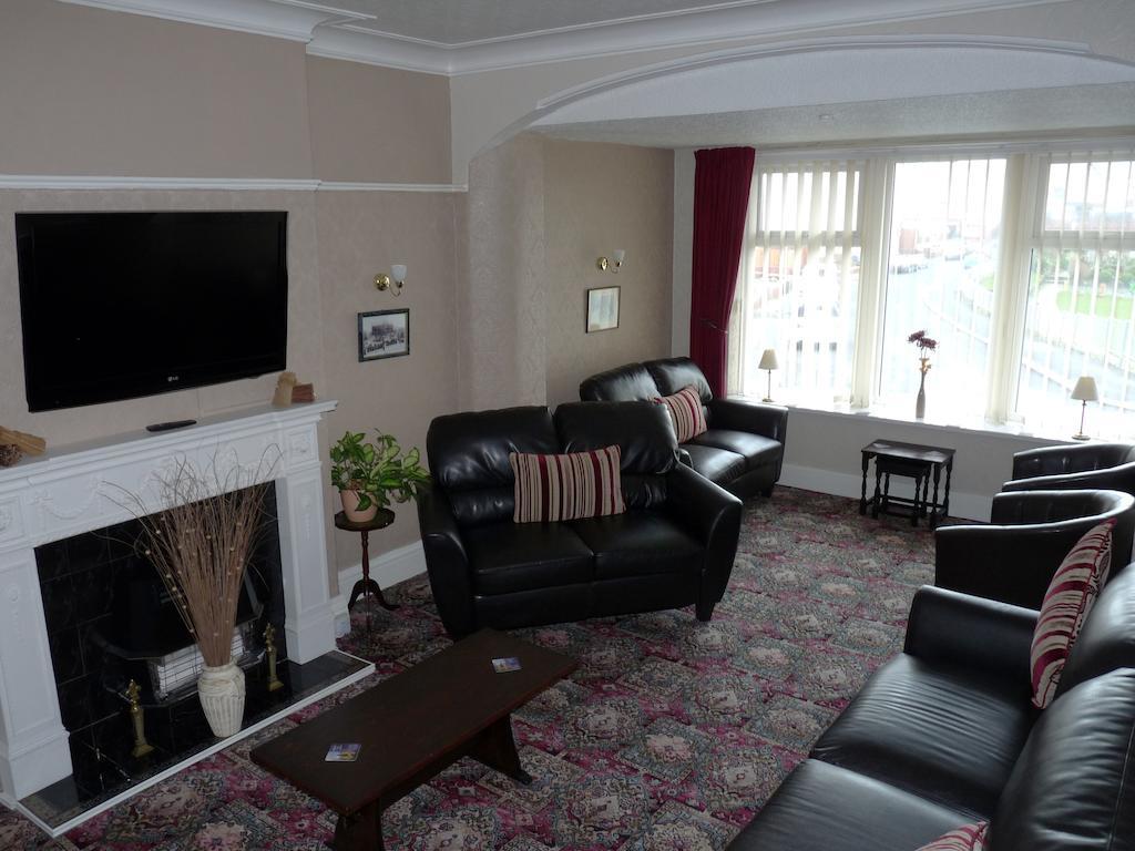Moorings Hotel Blackpool Bagian luar foto